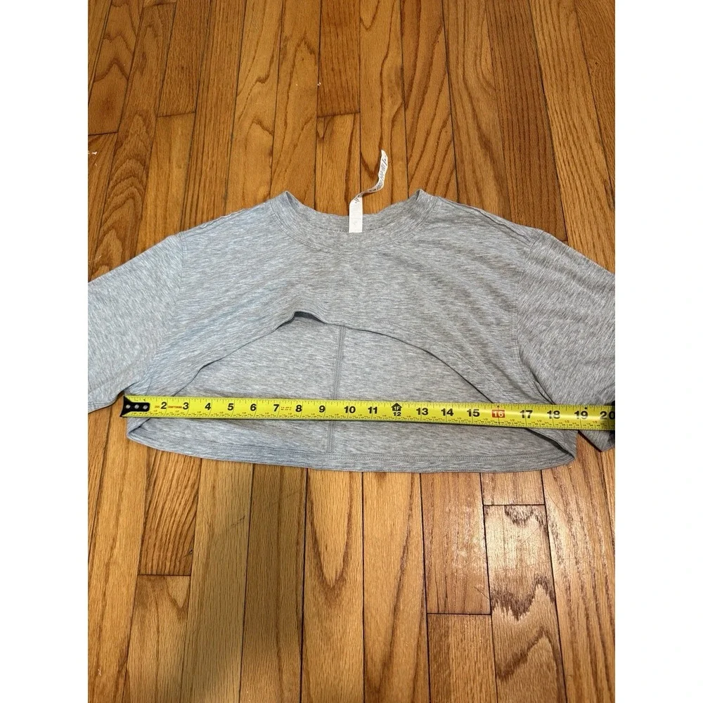 Lululemon All Yours Boyfriend Ultra Crop Heathered Core Light Grey Size 6